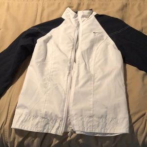 Light weight running jacket